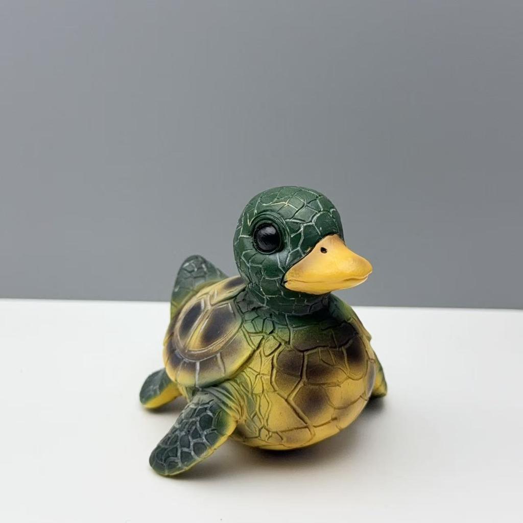 Funny Sea Creature Duck Figurine Resin Cartoon Octopus Turtle Shark Seal Statue Ocean Style Home Decoration Desktop Ornament