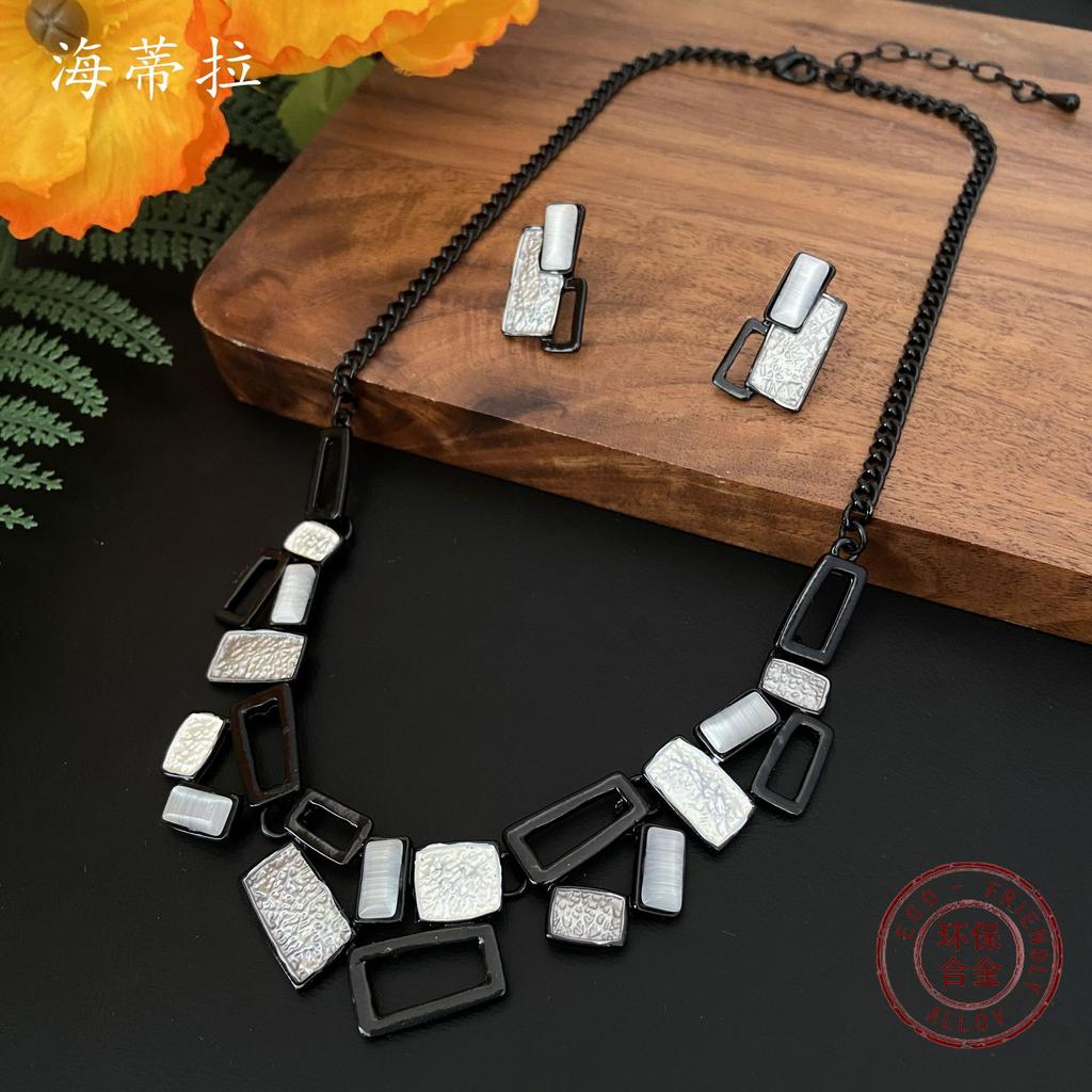 New Silver Geometric Square Necklace Earrings Set, High-end Banquet Women's Jewelry Set