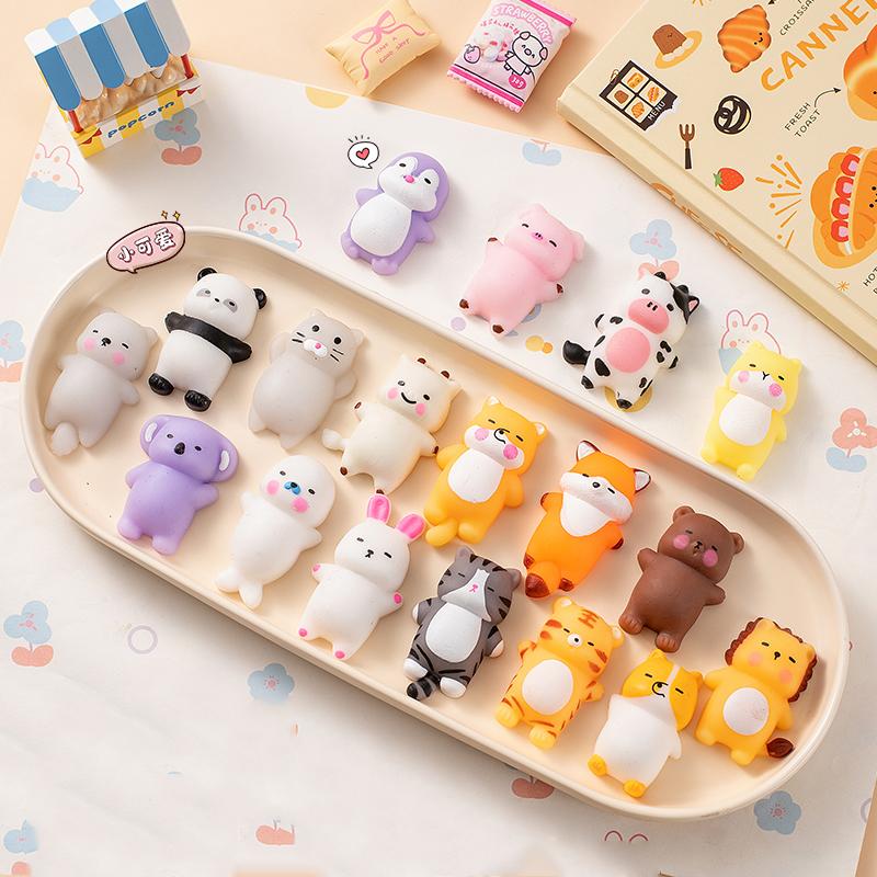 Jucării Mochi Squishy cu Animale Drăguțe Culcate, Bile pentru Ameliorarea Stresului, Jucărie Senzorială Moale și Amuzătoare pentru Strâns, Fidget Toy pentru Adulți și Copii, Cadouri pentru Petreceri