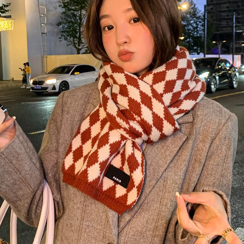 Rhombus red plaid scarf women's winter new versatile Korean version Japanese autumn and winter atmosphere Korean scarf