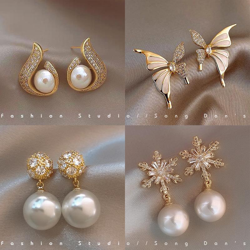 Pearl Retro Premium Stud Earrings Women's Year Super Fire Texture Earrings Temperament Foreign Style Earrings