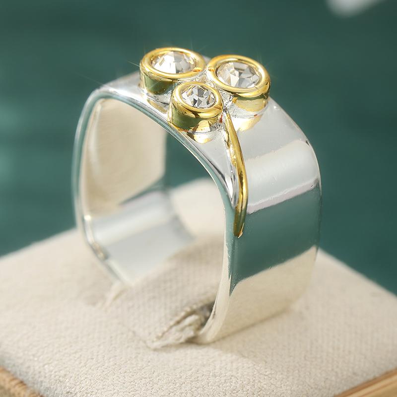 Vintage Hand Carved Women's Ring Creativity Two Color Metal Geometry Daily Wear Party Jewelry Anniversary Gift