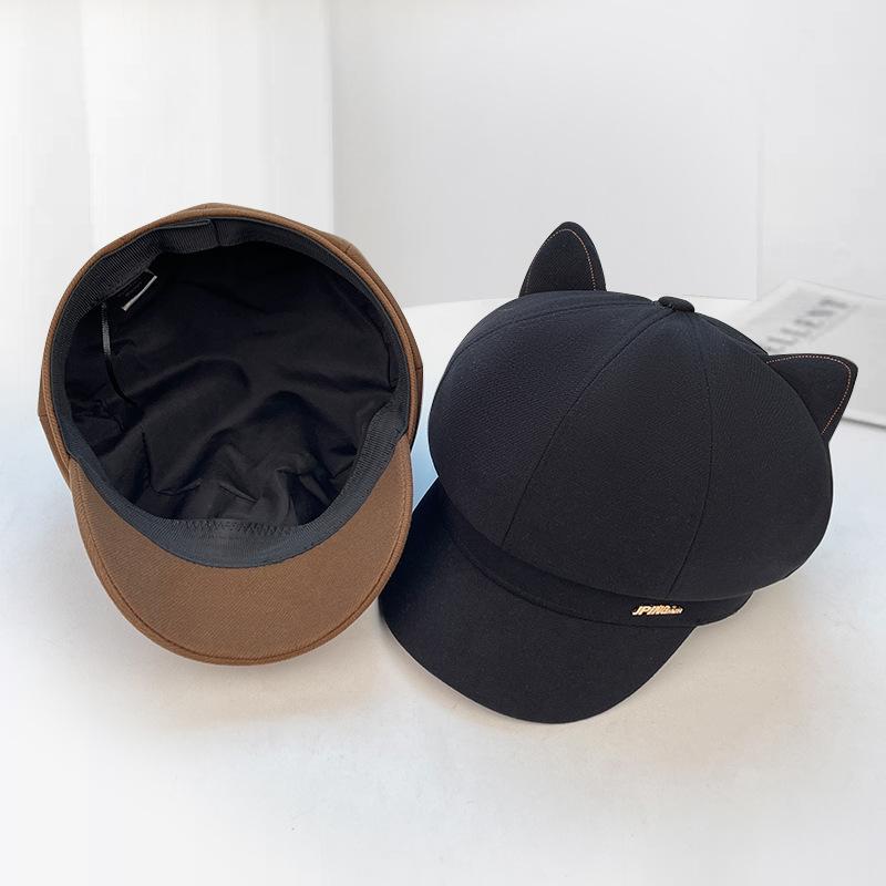 Katzenohren Buchstaben Achteckige Mütze Damen Herbst und Winter Japanische Retro Gesicht Zeigende Schiebermütze Niedliches Enten-Barett