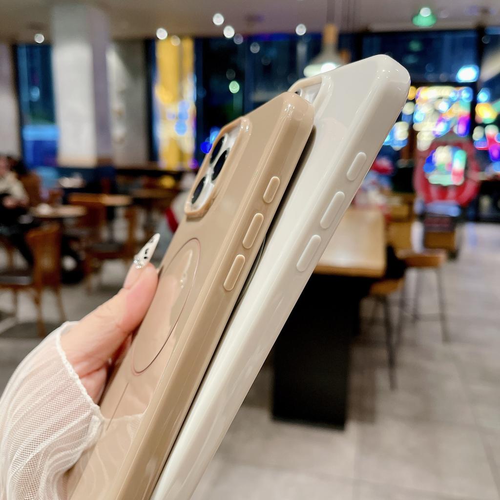 Nadaje się do etui na telefon IPhone16, Błyszczący silikonowa przyciąganie magnetyczne, Oficjalny taki sam 15promax Jednokolorowy silikonowy miękki odporny na upadki