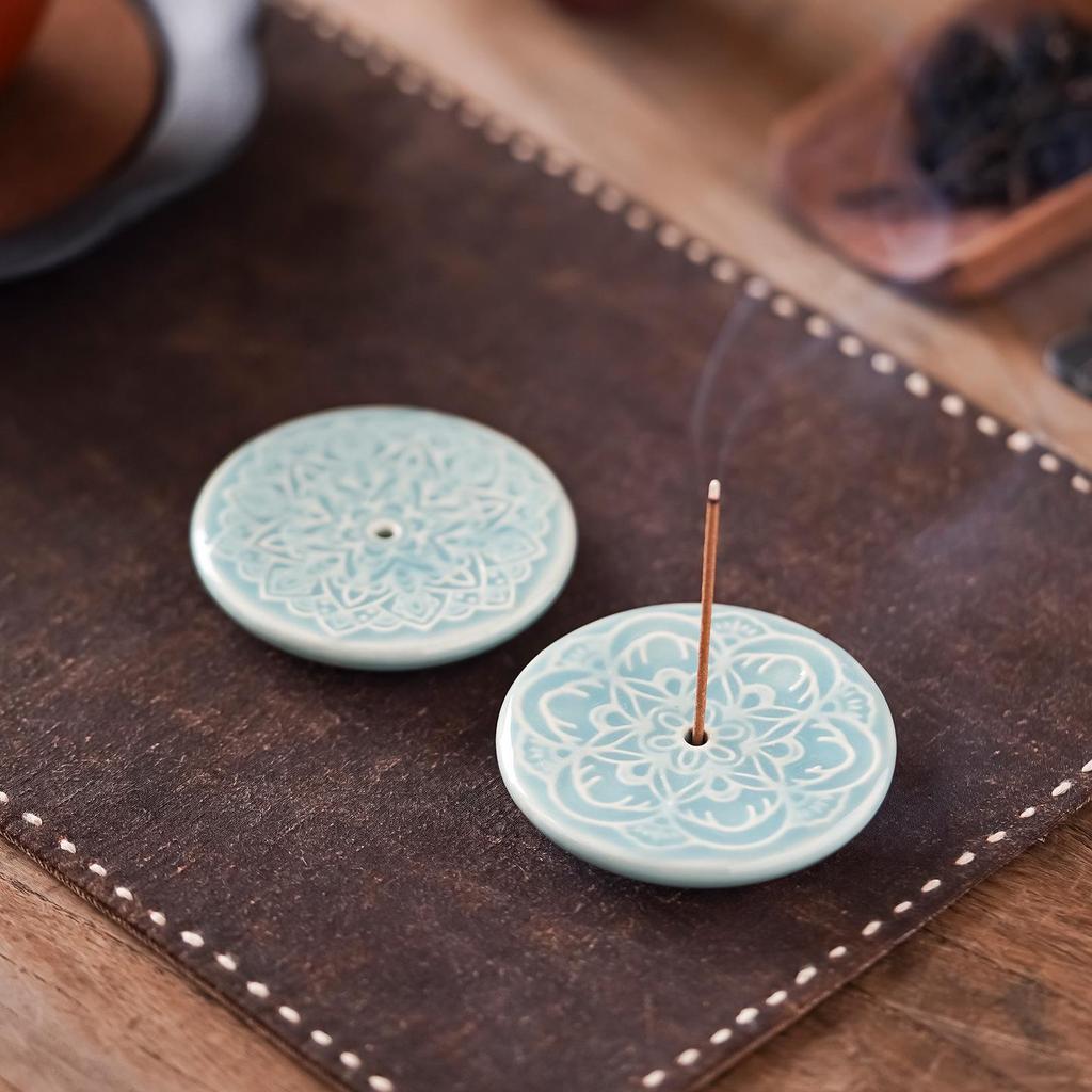Celadon Lotus Bloom Incense Holder - Ceramic Flower Ornament for Home and Tea Ceremony