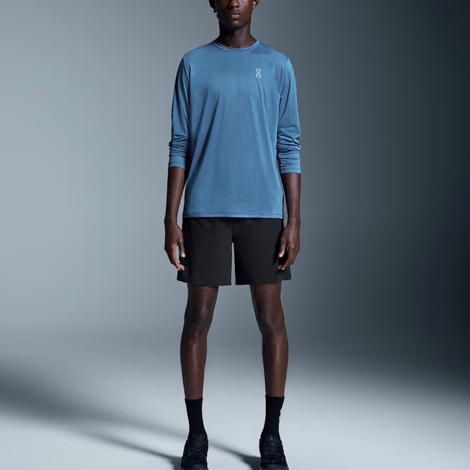 On Performance Logo Fashi Breathable Moisture-Wicking Three-Quarter Casual Shorts Men shorts Black 1MF10100553