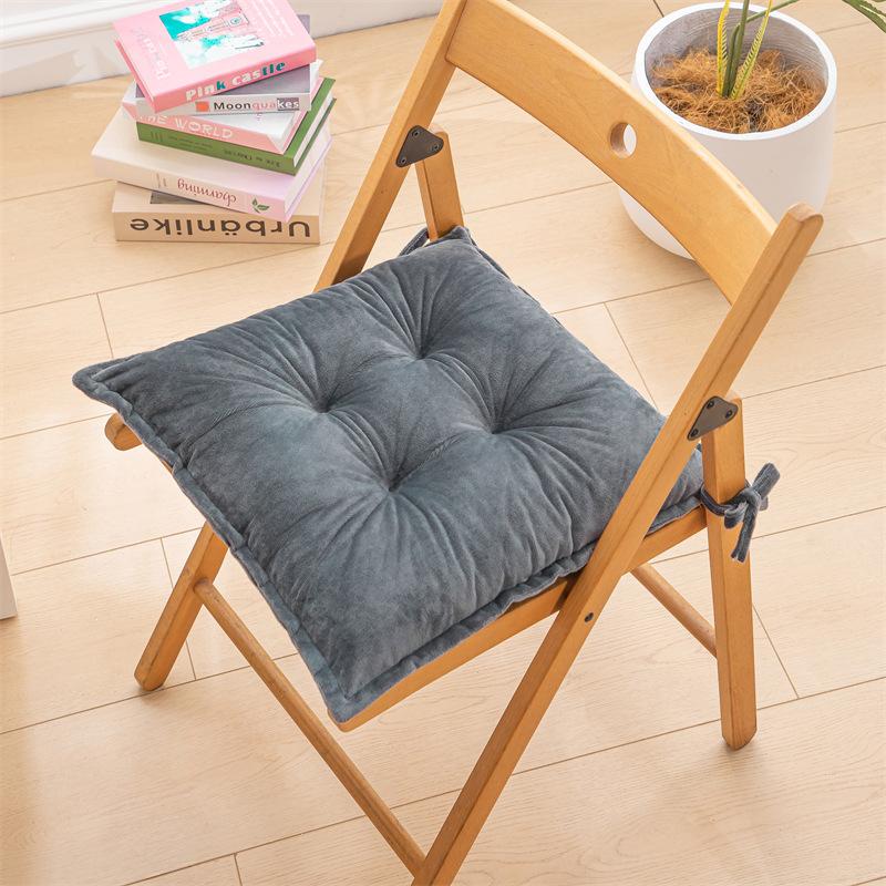 

Solid Color Thick Plush Pad Square Chair Cushion Non Slip Dining Chair Mat Office Warm Chair Cushions Suitable Home Decoration Multiple Scenarios 40*40cm темно-серого
