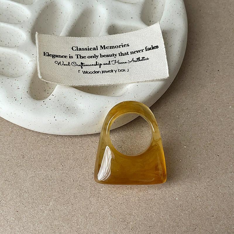 Oregelbundna Breda Stora Klumpiga Ringar för Kvinnor Vintage Akrylharts Höst Vinter Geometriska Stapelbara Finger Smycken