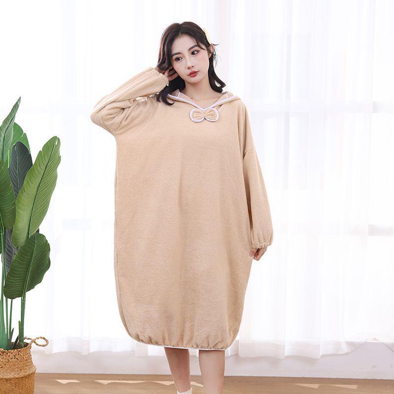 Dámský zimní nositelný župan s kapucí - princeznovský styl, s dlouhým rukávem, silná savá korálová fleecová koupelová sukně