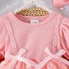 Baby- und Kleinkindkleidung Koreanischer Stil Herbst Waffel Laternenärmel Netz-Strampler mit offenem Schritt + Fußsocken + Kopfbedeckung
