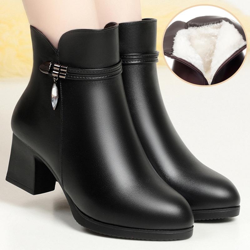 fashion autumn and winter short boots women's thick-heeled boots soft leather warm middle-heeled velvet leather shoes    cotton shoes