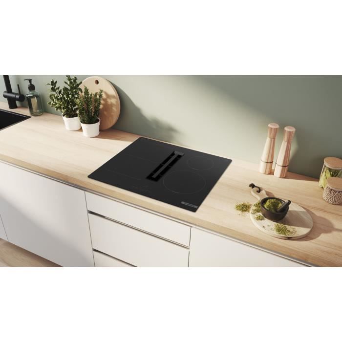 Bosch Induction Hob with Integrated Extractor 60cm 4 Zones 7400W Black - PVS611B16E