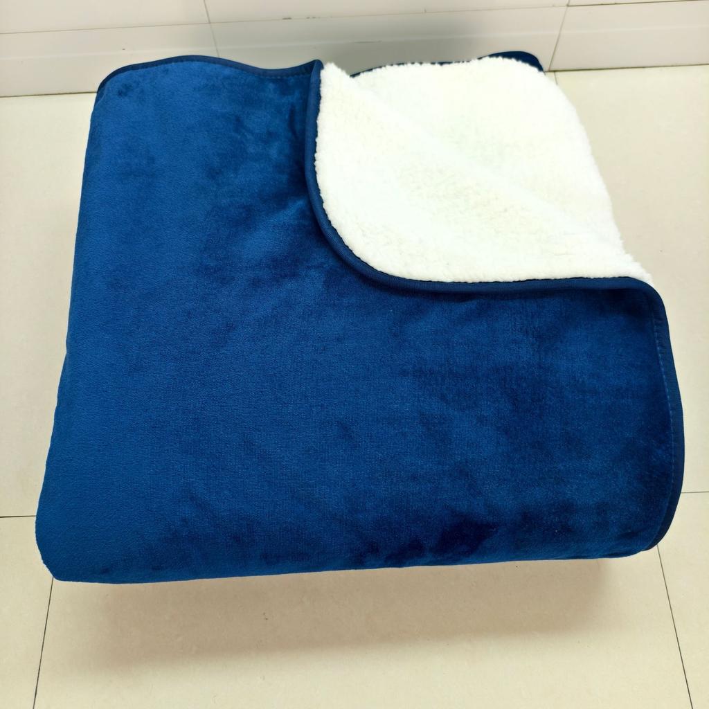 Luxury Throw Faux Fur Pet Blanket 100% Polyester Waterproof Warm for Dogs Travel In Winter Waterproof Pet Blanket