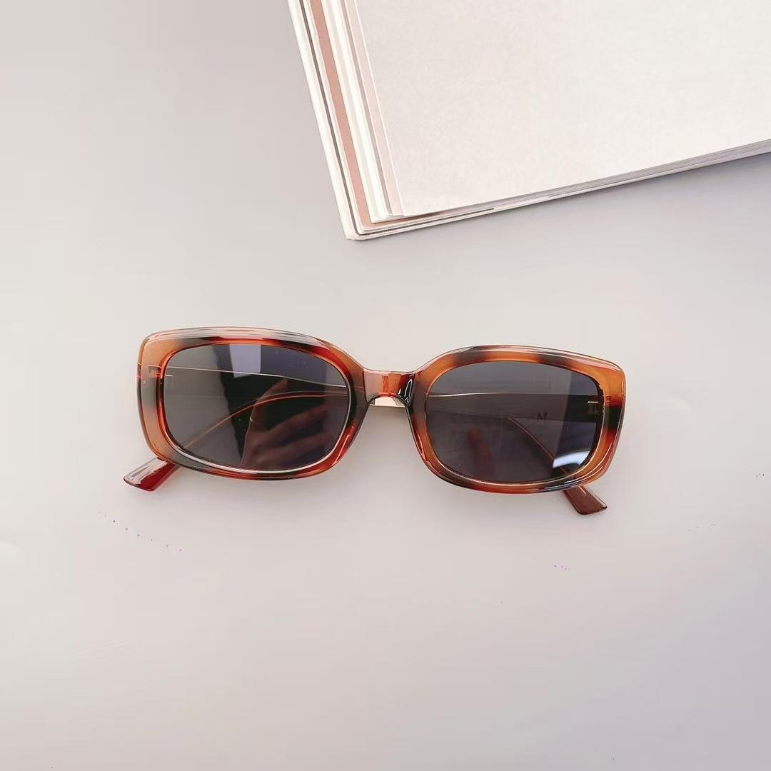 

Stylish Style Women s Sunglasses Rectangle Shape UV400 Protection Man Sun Eyeglasses Premium-quality Women Sun Glass