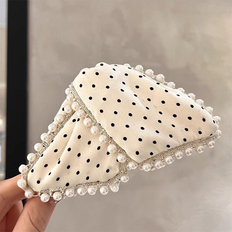 French Velvet Color-Block Triangle Hair Claw - High-End Autumn/Winter Updo Clip