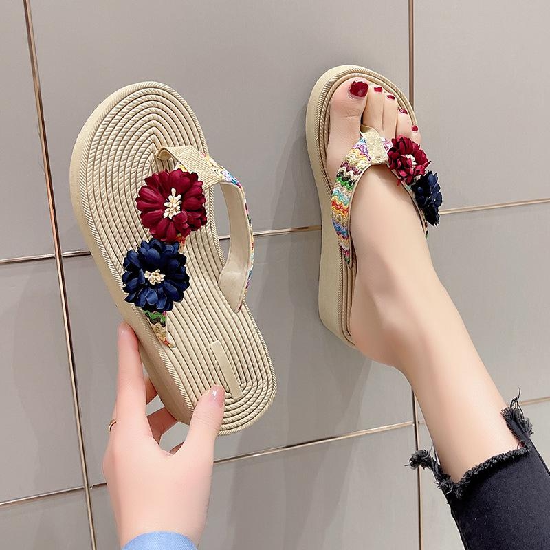 Ins Internet celebrity summer imitation straw hemp sole flower flip-flops women's fashion trend pinch foot thick sole beach shoes