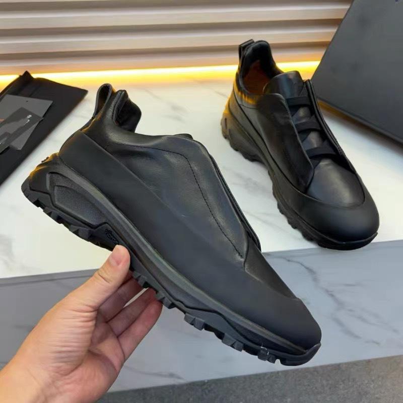 Die erste Schicht Rindsleder hoher Luxus einfarbig weiche Sohle Retro-Stil tägliche Pendelschuhe modisch vielseitig bequem lässige Lederschuhe