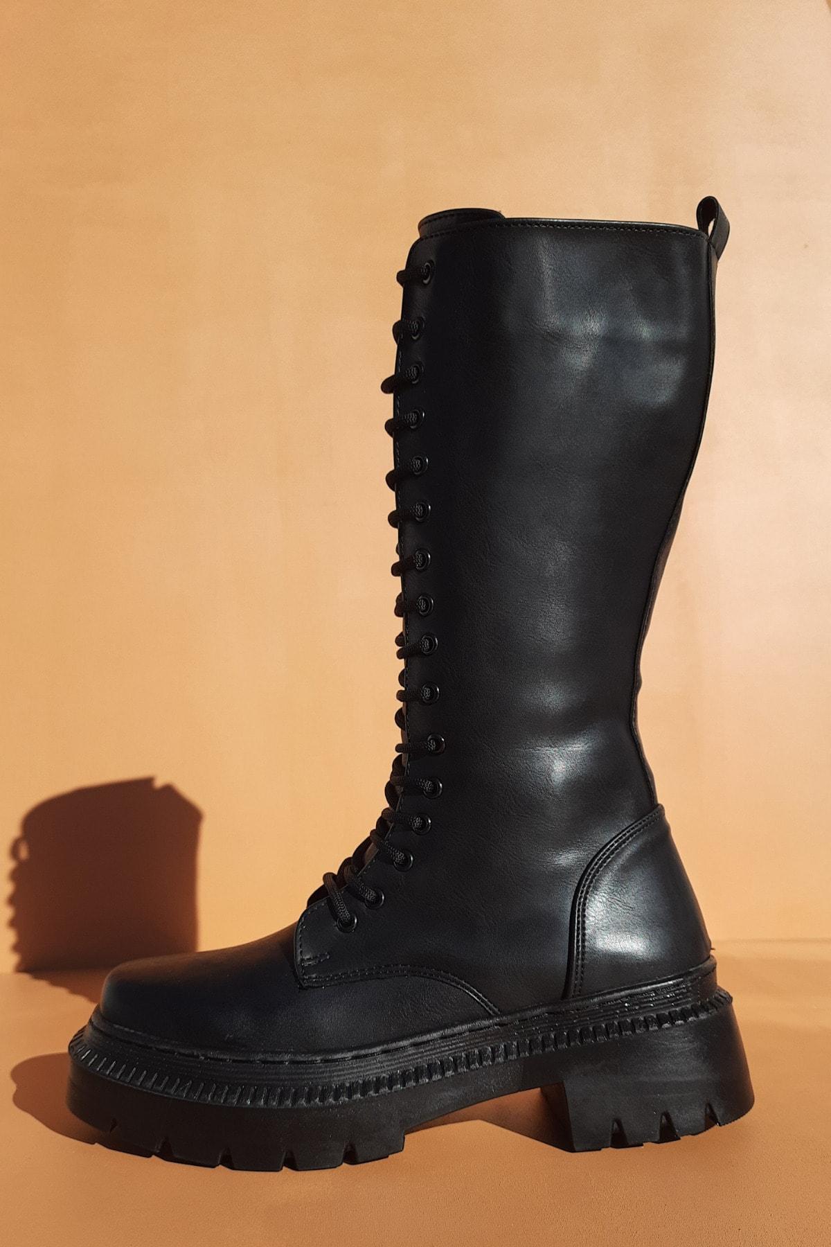 

Women's Fashion Onyx Blunt Toe Boots