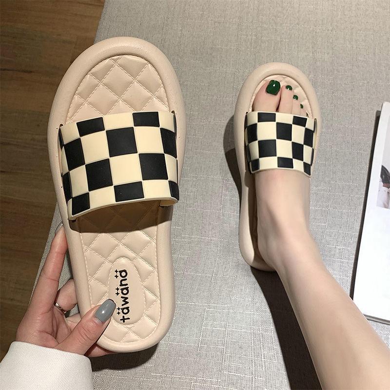 Sandals Bedroom Bathroom Shoes for Women Plaid Woman Slippers Flat Slides Summer Footwear Waterproof Stylish Casual Small Size