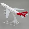 Flugzeugmodelle Metall B747 Qantas Airlines Flugzeugmodell 16cm 1:400 Maßstab 747 Legierung mit Ständer Diecast Halloween Dekoration