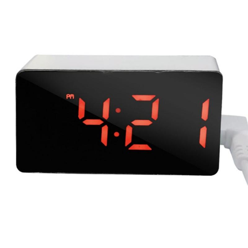 A95I-Digital Clock TEMP Date 3 Alarms Power-Off Memory Table Clock USB Powered Always On 12/24H Night Mode LED Clock