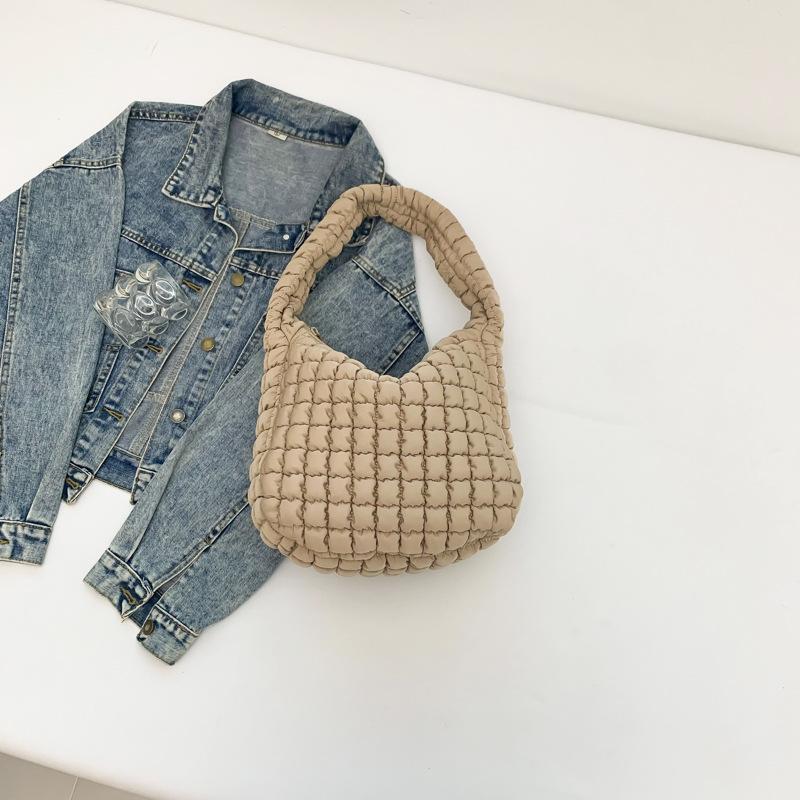 

Korean version of sweet portable bucket bag 2024 new fashionable large-capacity casual niche design shoulder armpit bag хакі