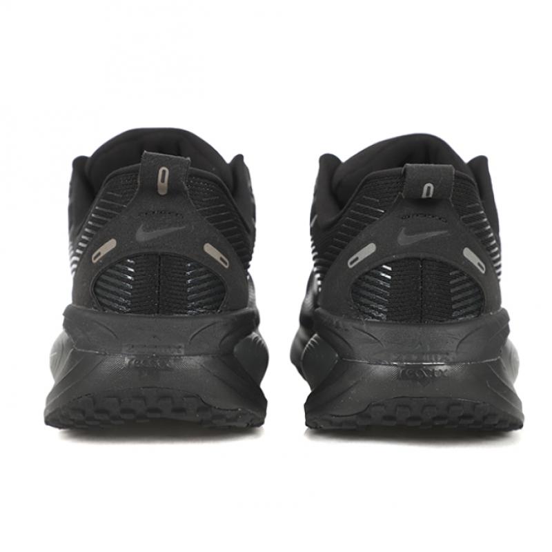 Nike Vomero 18