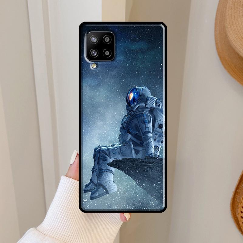 Cartoon Space Astronaut Case For Samsung Galaxy A06 A05 A16 A26 A36 A56 A33 A32 A52 A15 A53 A13 A34 A54 A14 A35 A55