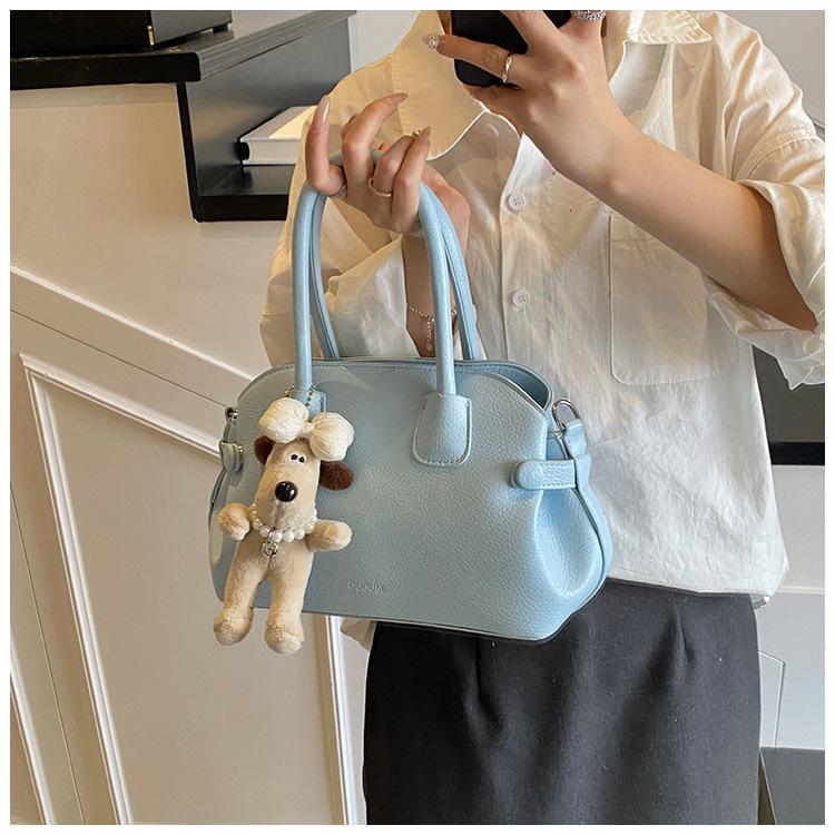 Spring Solid Color Handbag New Fashion Versatile Shoulder Messenger Bag Niche Design Novel Shell Bag
