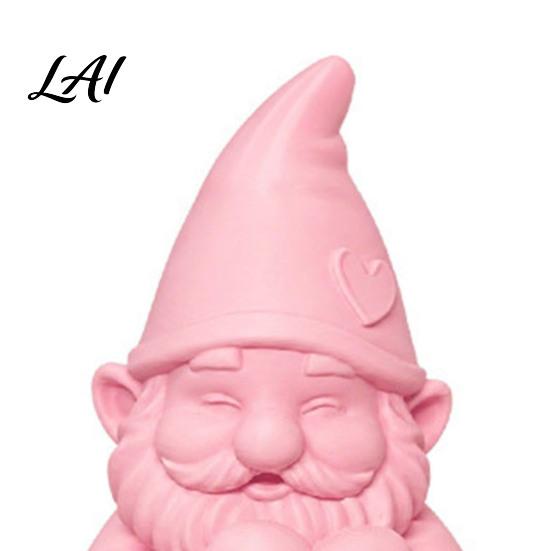 Gedetailleerd 3D-geprint Tuinkabouter Beeldje met Hart Vasthoudend Schattig Roze Beeldje Weerbestendig Binnen Zoete Sfeer Ornament en Buiten,