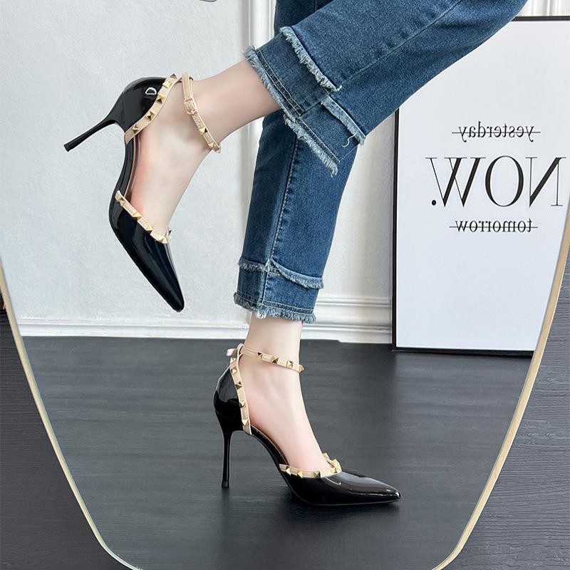 

Французские телесные туфли-лодочки на высоком каблуке, женские новые весенне-летние ивовые сексуальные сандалии с заклепками, туфли-одиночки для женщин 40