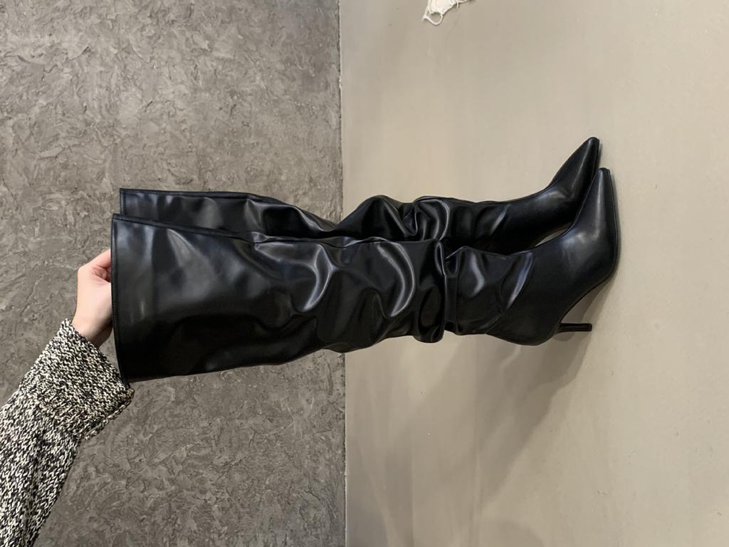 2025 europejskie i amerykańskie nowe jesienno-zimowe buty na cienkim obcasie ze szpiczastym noskiem, plisowane buty marszczone, kozaki do kolana, kozaki wysokie, buty damskie