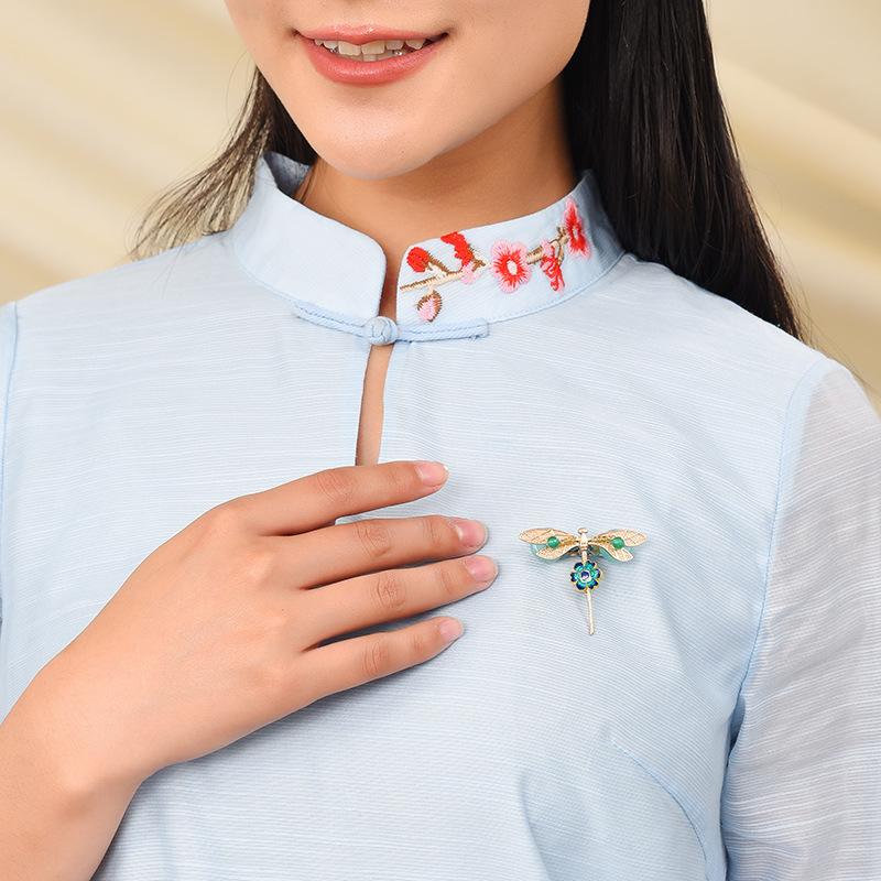 Chinese style retro literary dragonfly brooch Dongling jade cloisonne high-end temperament scarf pin niche accessories women