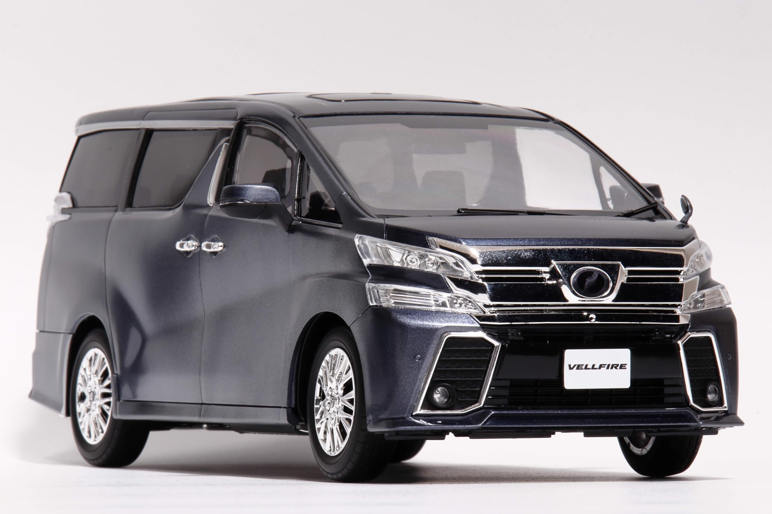 

Окрашенный кузов Toyota Vellfire ZA G Edition Синий Мика 1/24 (Спецификация защелки) №1 (Сероватый металлик)