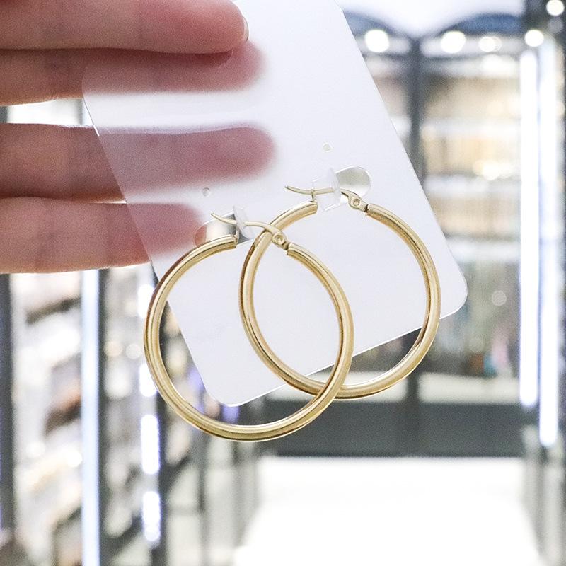 Fashionable Real Gold Electroplated Circle Earrings for Women's Simple Twisted Earrings Temperament High-end and Versatile Earrings