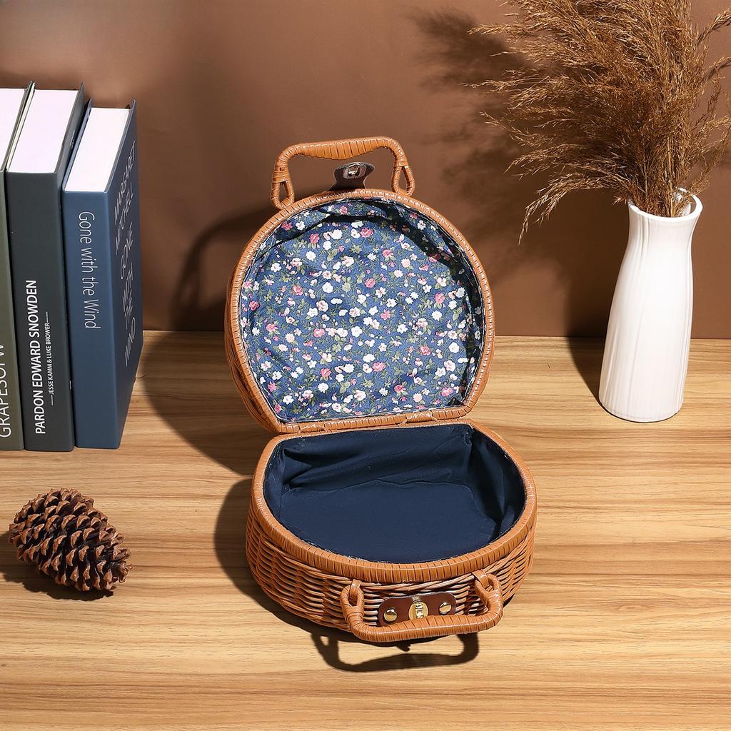 Retro Rattan Suitcase with Hand Gift Box Manual Woven Cosmetic Storage Box Wicker Rattan Picnic Laundry Baskets Home Storage