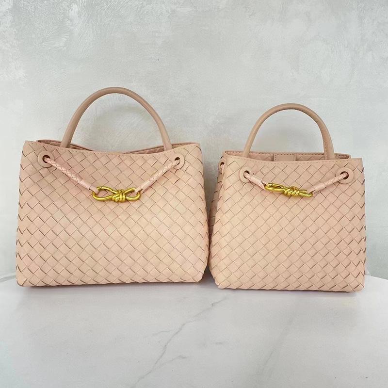 

Маленькая плетеная сумка-тоут с металлической пряжкой из натуральной кожи, одно плечо, женская сумка, большая вместимость, ретро-винтажный стиль Medium size 25 x 22 x 11cm