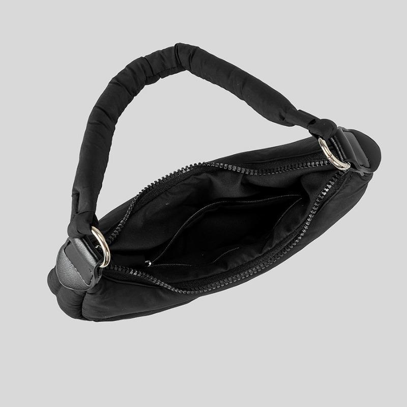 Autumn and Winter High-grade Niche Design Quilted One-shoulder Crossbody Bag Quilted Half Moon Handbag