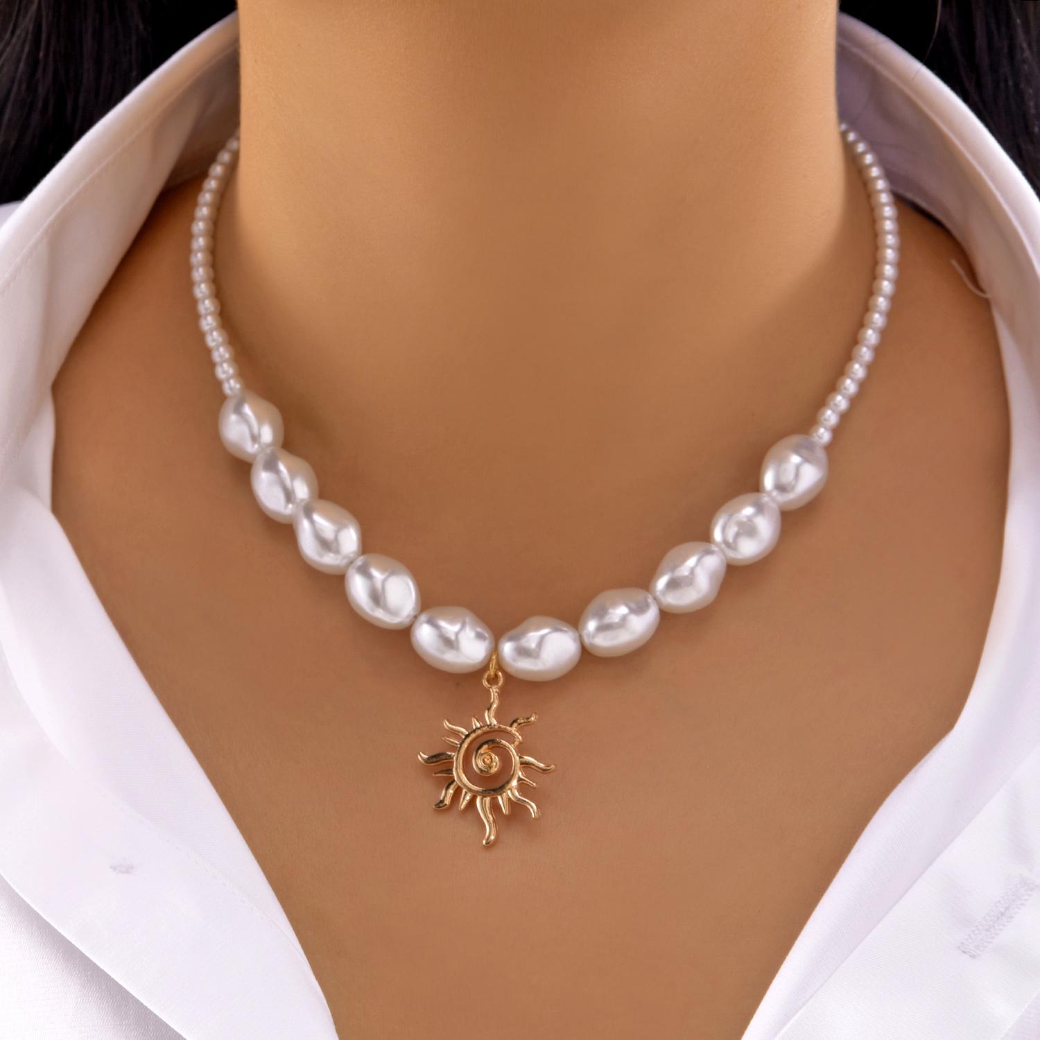 Unique Design Imitation Pearl Long Tassel Necklace For Women Vintage Flat Snake Bone Chains Tassel Clavicle Choker Neck Jewelry