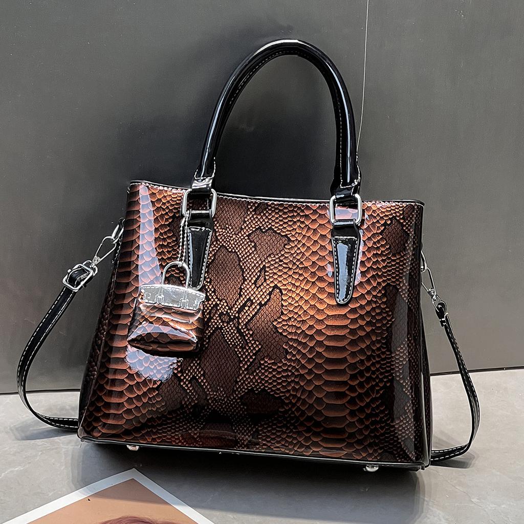 New Snake Skin Pattern Large Capacity Women's Handbag Fashionable Leather Handbag Shoulder Bag with Zipper And Phone Pocket