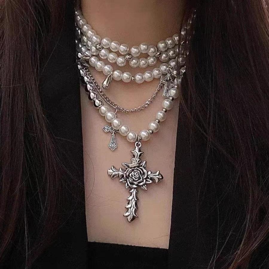 

Retro Baroque Rose Flower Cross Pendant Choker Glass Pearl Beaded Multi-layer Fold Wear Necklace for Women Jewelry Accessories