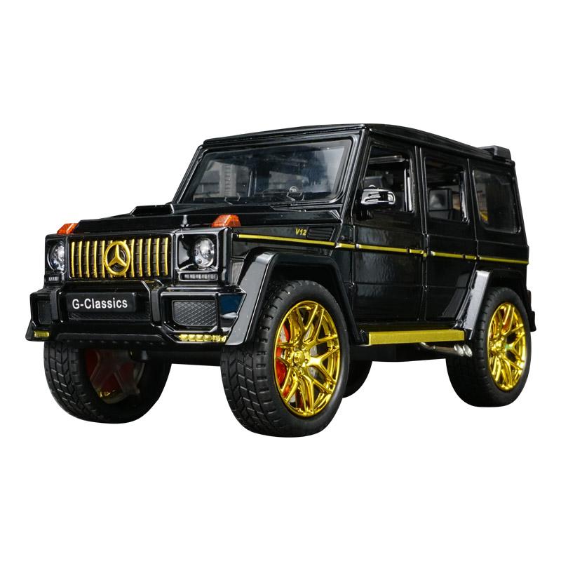 

1:24 Mercedes Benz G63 alloy off-road vehicle model car doors and engine hood, trunk can be opened rich details fine workmanship чорний