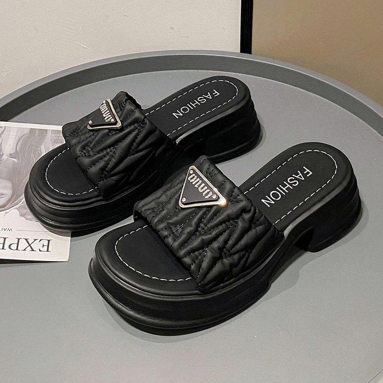 

Внешняя торговля крутые тапочки женские 2025 новая корейская версия мода простые круглые головки на высоком каблуке квадратный корень одно слово крутые тапочки женские 35 чёрный