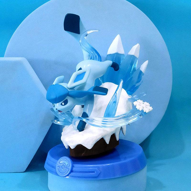 Anime Funism Adventure Eevee Family Suit Jolteon Sylveon Action Figure Collection Model Kids Toy Gift Replica