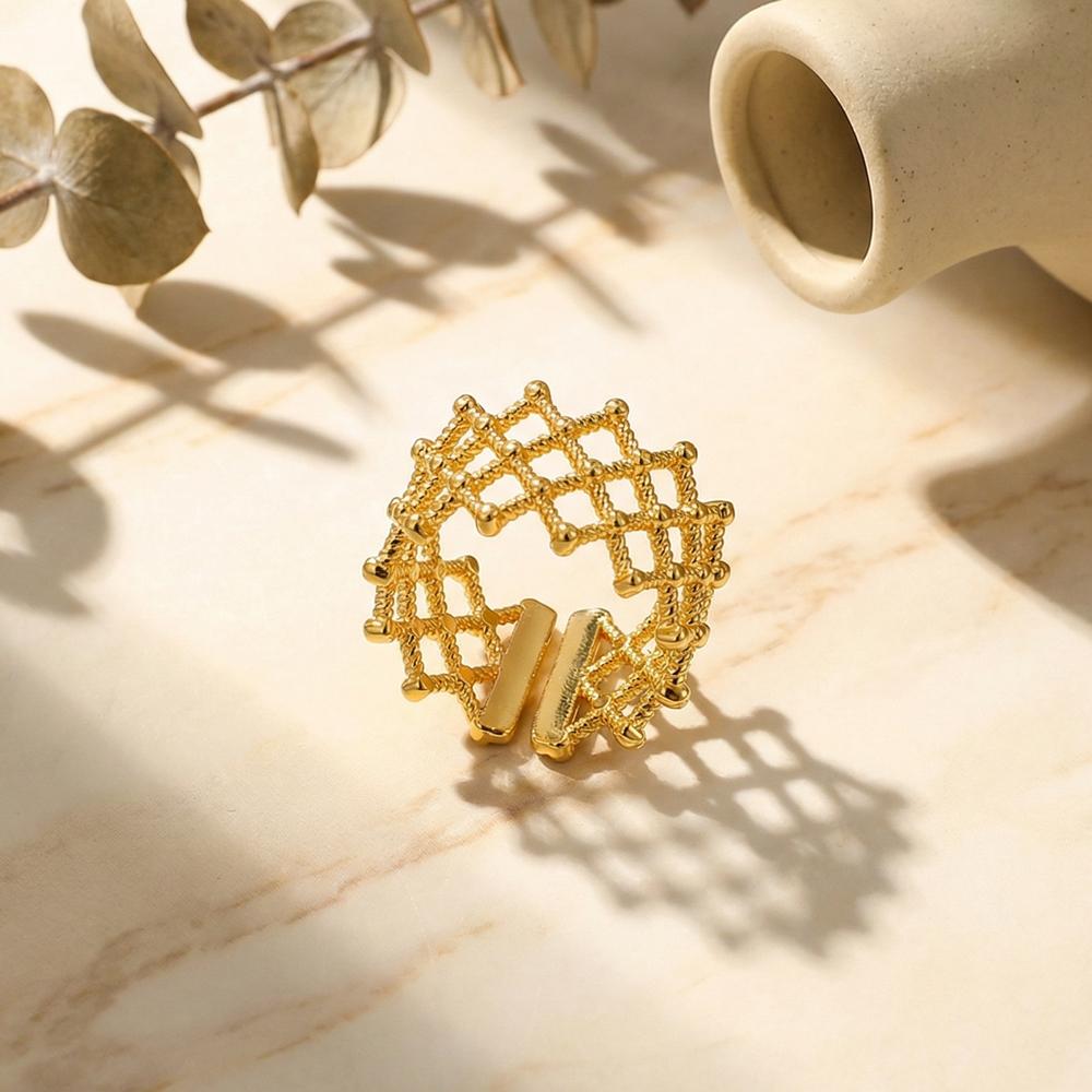 Badu Hochwertiger 18K Gold Plated Zopf Detail Ring für Damen Metallstruktur Verstellbar Offener Ring Statement Trendiger Schmuck