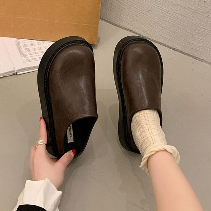 

Comemore Baotou Thick Bottom Temperament Half Slippers for Women Autumn New Patent Leather Black Mules Flat Black Slides Loafers 35