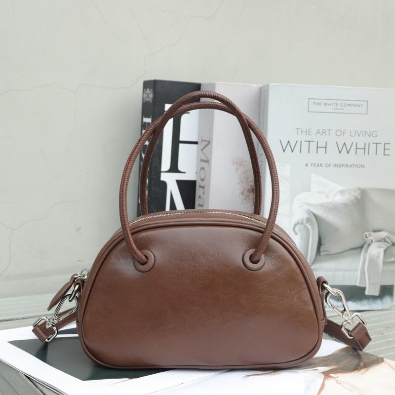 A Genuine Leather Single-shoulder Underarm Bag Vegetable-tanned Cowhide Hand-held Bowling Bag, and A High-end Women's Bag