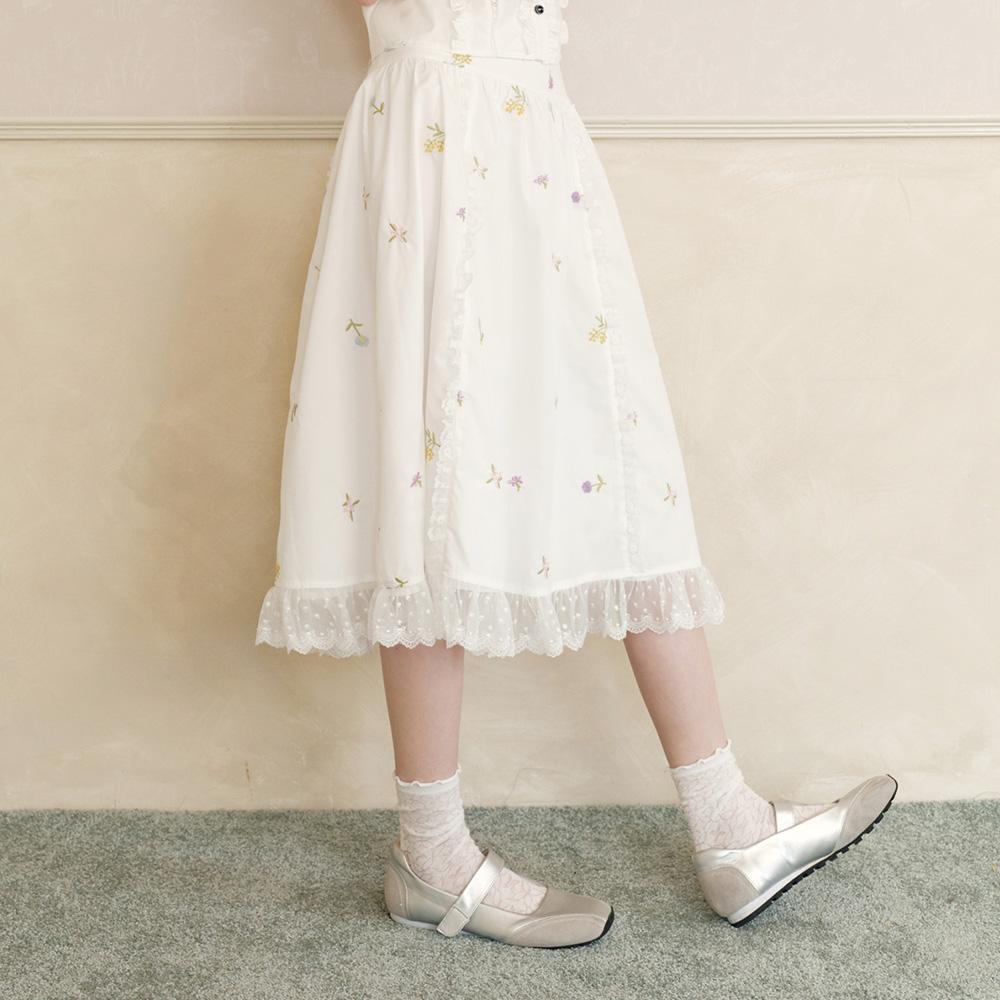 Ceme Adu Cest_Flower Embroidery Lace Skirt