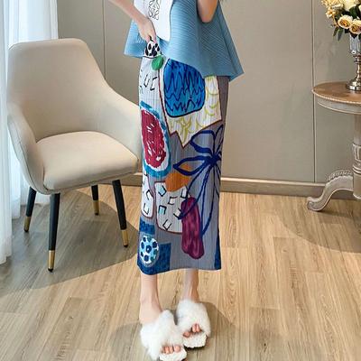 Fusta plisata imprimata la moda cu design cu fanta laterala pentru haine de dama