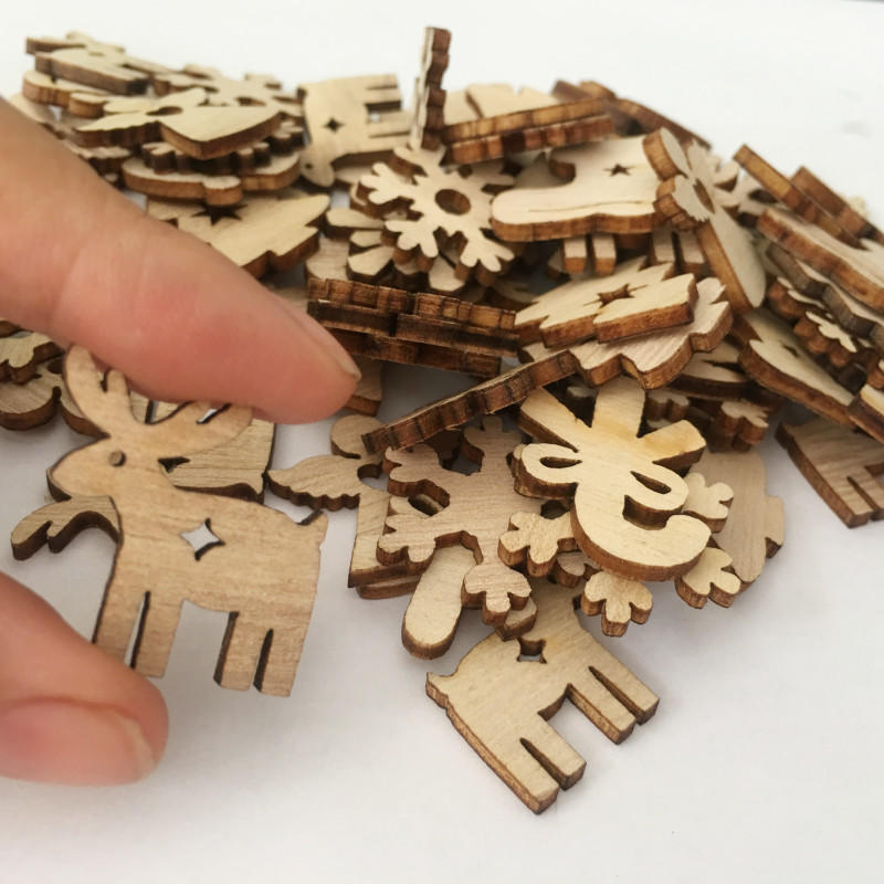 50 KS Duté Dřevěné Kousky Ozdoby Vintage Vánoce Nedokončená Dřevěná Ozdoba Dekorativní Doplňky pro DIY Scrapbooking Ručně Vyráběné Řemesla